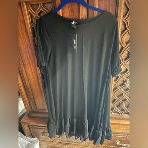 Agnes & Dora Black Short Sleeve Top